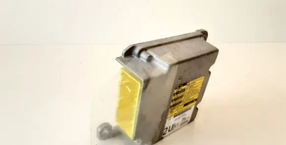 Toyota Avensis T250 Airbag control unit/module 8917005190 215955104
