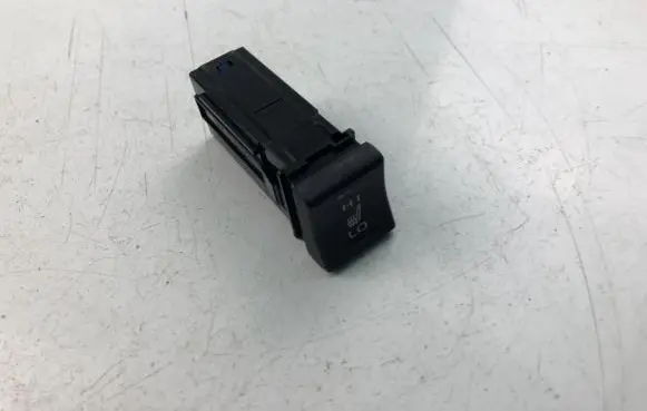 Toyota RAV 4 (XA50) Seat heating switch M77419