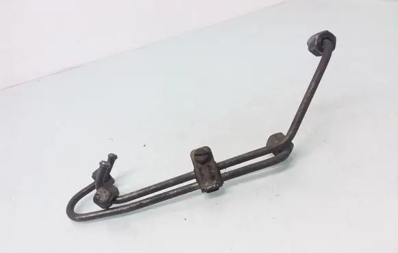 Volkswagen Golf IV Fuel injector supply line/pipe 