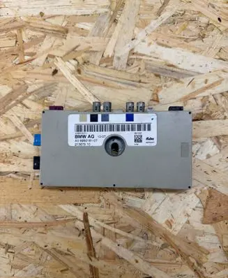 BMW 3 E92 E93 Aerial antenna amplifier 6950181 21367510