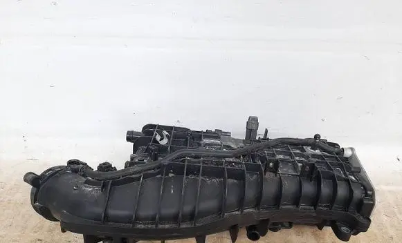 BMW X3 G01 Intake manifold 8603914 11618603914