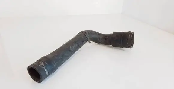 Volkswagen PASSAT B5.5 Engine coolant pipe/hose 8D0121101K