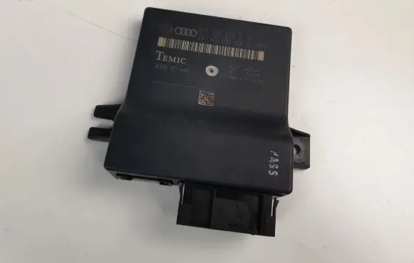 Audi A6 S6 C6 4F Gateway control module 4F0907468D 4F0910468A