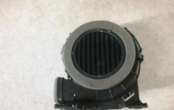 Toyota Yaris Hybrid/electric vehicle battery fan G923052040