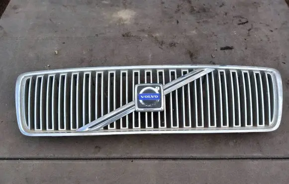 Volvo S80 Front bumper upper radiator grill 9178087
