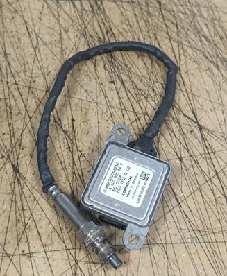 Mercedes-Benz S W222 Lambda probe sensor A0009058411