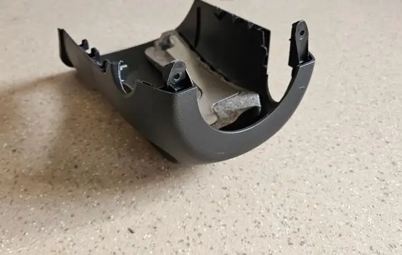 Steering wheel column trim
