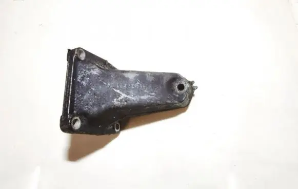 Mercedes-Benz C W202 Engine mounting bracket 6042230104
