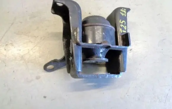 Toyota Avensis T250 Engine mount vacuum valve 