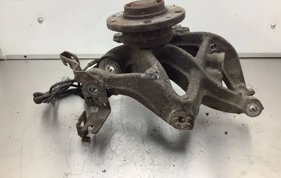 Citroen C5 Rear wheel hub