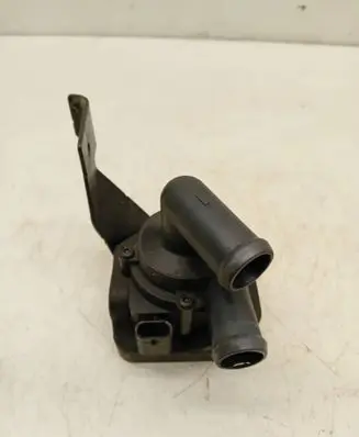 BMW 5 F10 F11 Electric auxiliary coolant/water pump 704077140 17669711 9239313