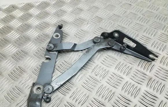 Audi A4 S4 B7 8E 8H Tailgate/trunk/boot hinge 8E5827302C