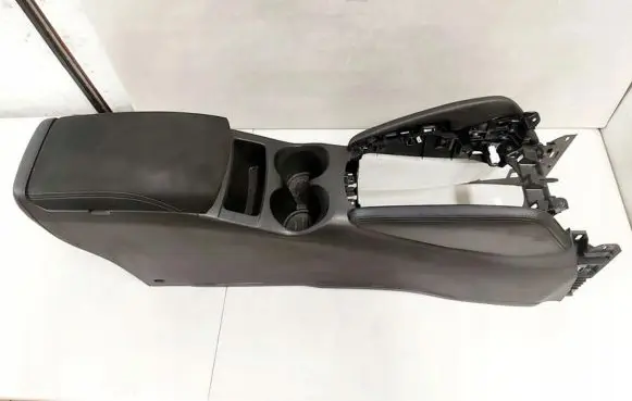 Nissan Qashqai Center console
