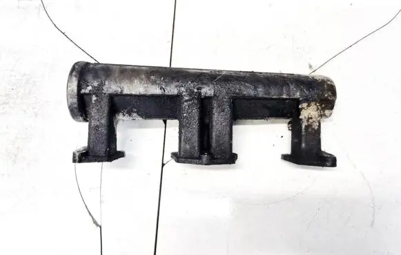 Peugeot 405 Intake manifold
