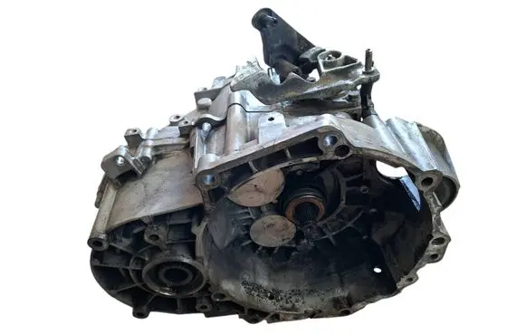 Volkswagen PASSAT B6 Manual 6 speed gearbox KDL