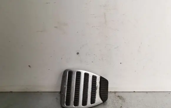 Nissan 370Z Foot rest pad/dead pedal 455311K02C