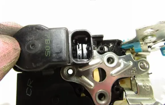 Chevrolet Kalos Rear door lock