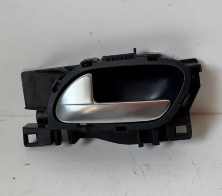 Peugeot 2008 I Front door interior handle 303966