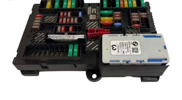 BMW 5 G30 G31 Fuse module 6114683709101 61356992958 55892110