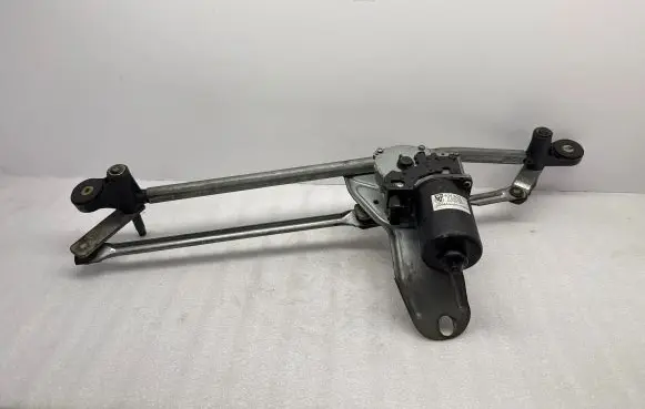 BMW X5 E53 Front wiper linkage and motor 6913006 404922 5444A