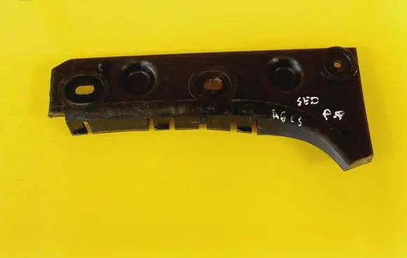Audi A6 S6 C5 4B Front bumper mounting bracket 4B0807284B