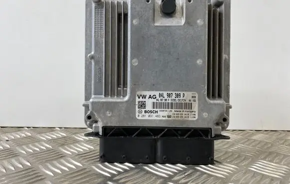 Volkswagen Tiguan Engine control unit/module 04L907309P