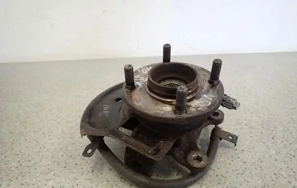 Nissan Almera N16 Front wheel hub spindle knuckle 