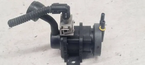 Opel Zafira A Turbo solenoid valve 4715396 4522371 4534375