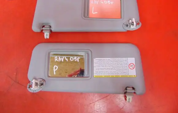 Toyota RAV 4 (XA30) Sun visor