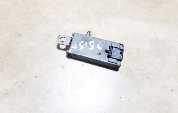 Antenna control unit
