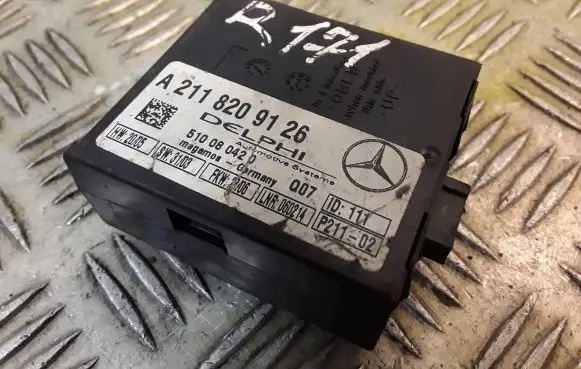 Mercedes-Benz E W211 Alarm control unit/module 2118209126 A2118209126