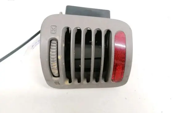 Chrysler Voyager Dash center air vent grill 12050