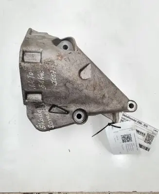 Skoda Roomster (5J) Engine mounting bracket 045199207M
