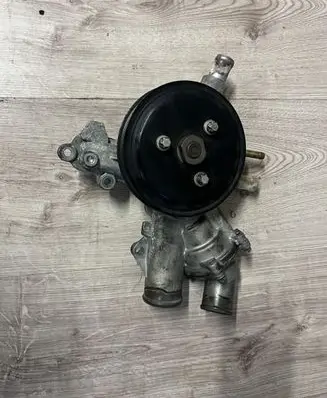 Opel Astra H Water pump 90531737