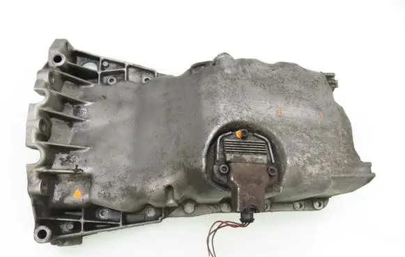 Volkswagen PASSAT B5.5 Oil sump 06B103603N