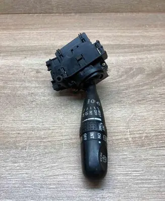 Toyota RAV 4 (XA20) Wiper control stalk 1A830173699 173647