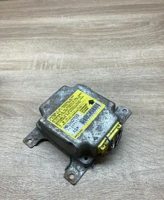 Mitsubishi Colt Airbag control unit/module MR260703 X6T39473