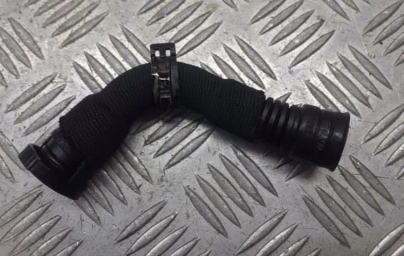 Skoda Octavia Mk1 (1U) Breather hose/pipe 038103493AL
