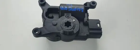 Skoda Superb B8 (3V) A/C air flow flap actuator/motor 