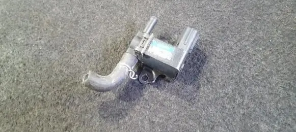Honda Civic Turbo solenoid valve 1362002262 136200-2262