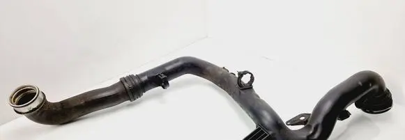 Volkswagen PASSAT B6 Intercooler hose/pipe 1K0145770B 1K0145762
