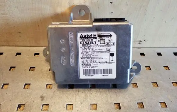 Renault Megane II Airbag control unit/module 8200481127A 604289600