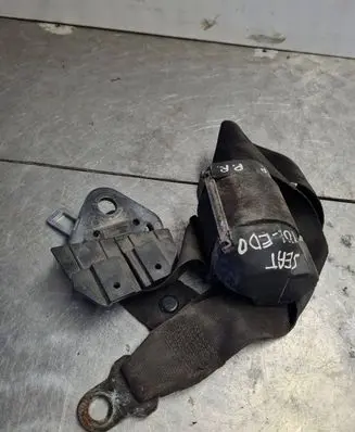 Seat Toledo I (1L) Front seatbelt 43594 00027257
