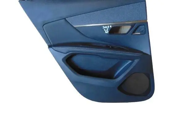 Peugeot 3008 II Coupe rear side trim panel 