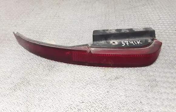 Subaru B9 Tribeca Rear tail light reflector VC02034