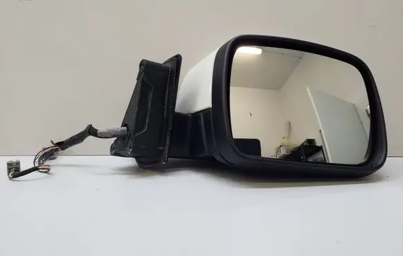 Land Rover Range Rover Sport L320 Front door electric wing mirror 3303064