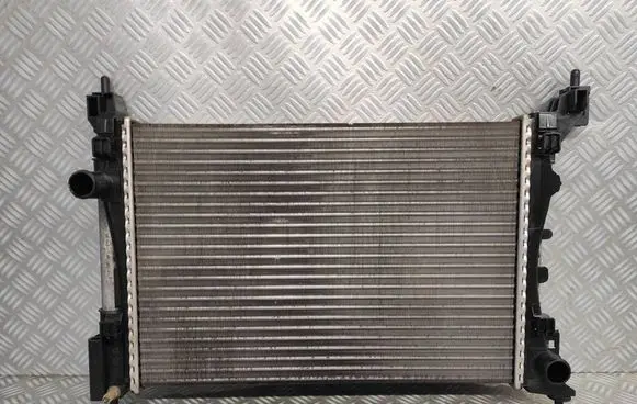 Coolant radiator