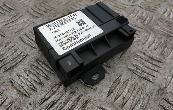 Mercedes-Benz E W212 Fuel injection pump control unit/module A2129000306