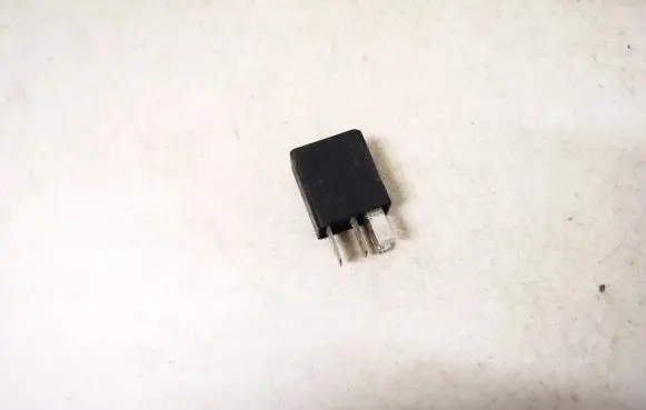 Fiat Stilo Other relay 46520421 702.30