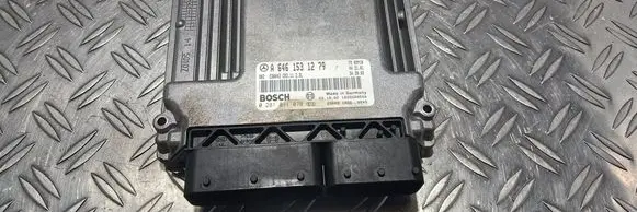 Mercedes-Benz E W211 Engine control unit/module A6461531279 0281011070 1039S00564